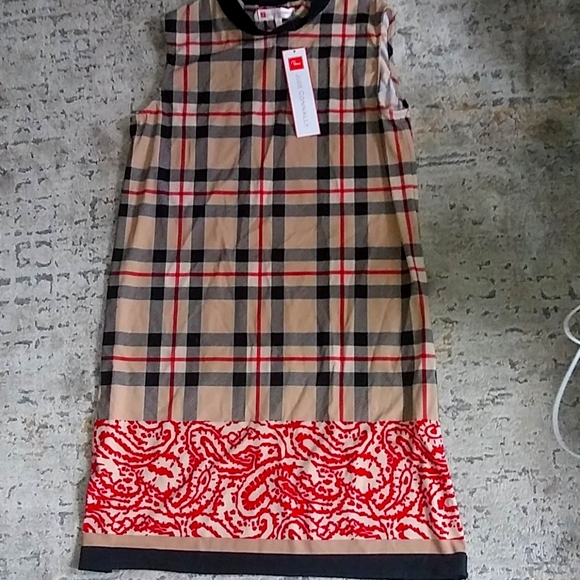 Dress - Picture 1 of 2